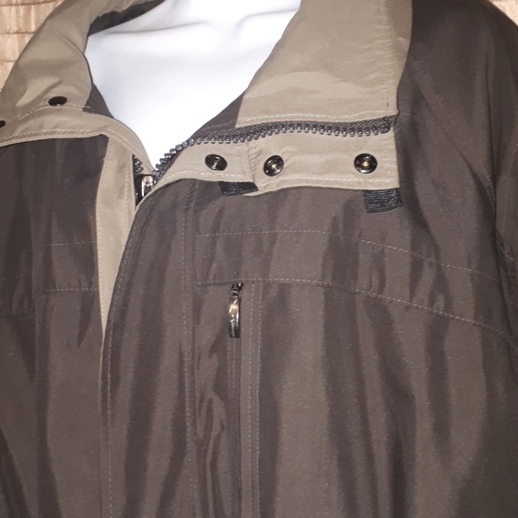Women's London Fog Raincoat size XL - Picture 4 of 8